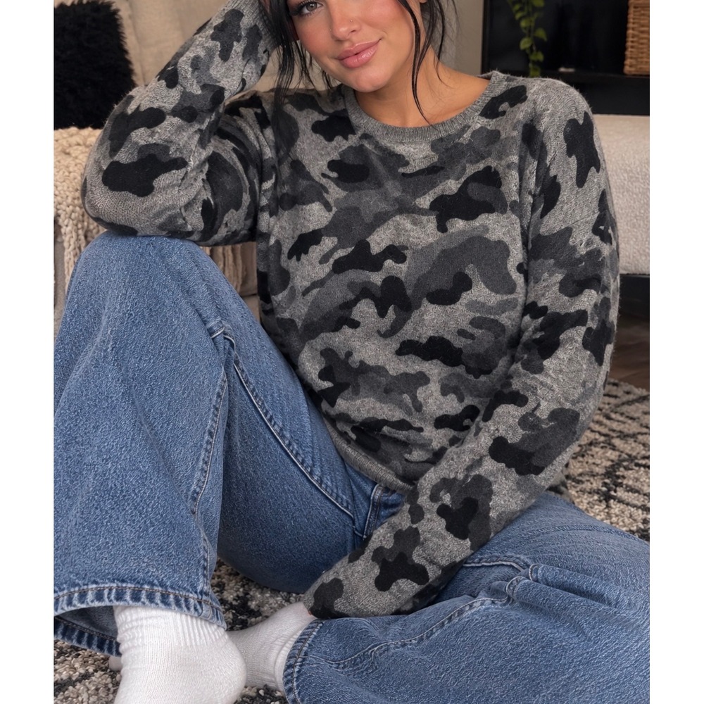 Magaschoni Cashmere Womens Grey Camo Crewneck Sweater Size M